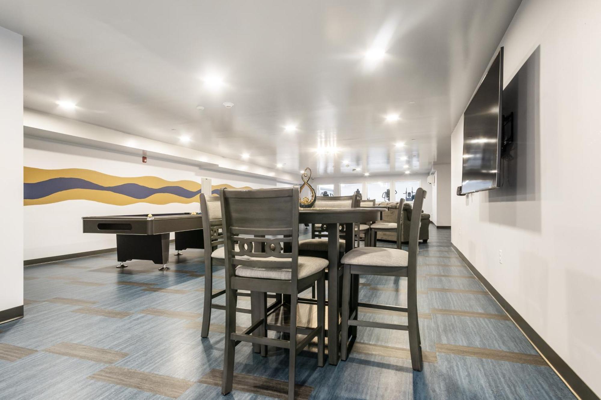 Grand Monarch! Best For Extended Stays! Johnson City Esterno foto