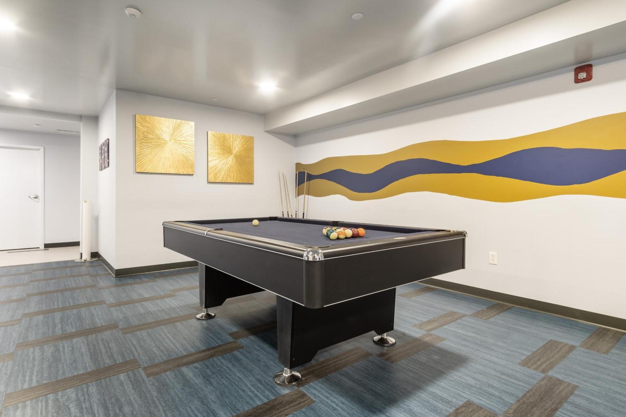 Grand Monarch! Best For Extended Stays! Johnson City Esterno foto